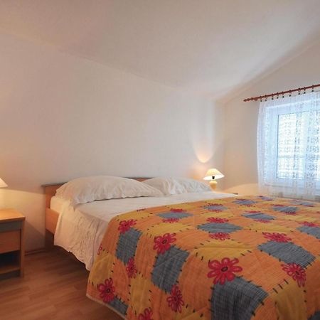 Lovely Apartment In Trogir With Kitchen Zewnętrze zdjęcie